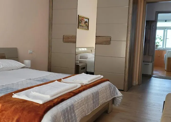 Zana's 公寓 地拉那